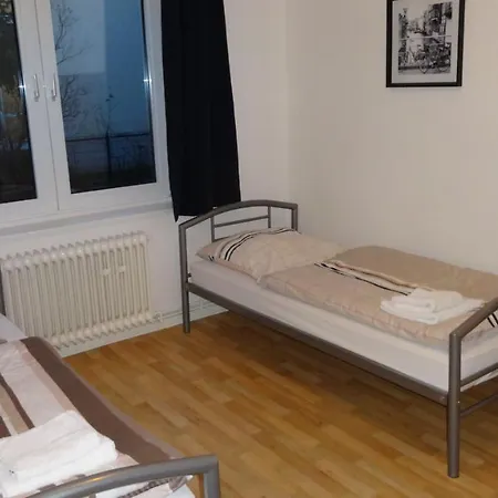 Monteurzimmer - Messe Nord Apartment *